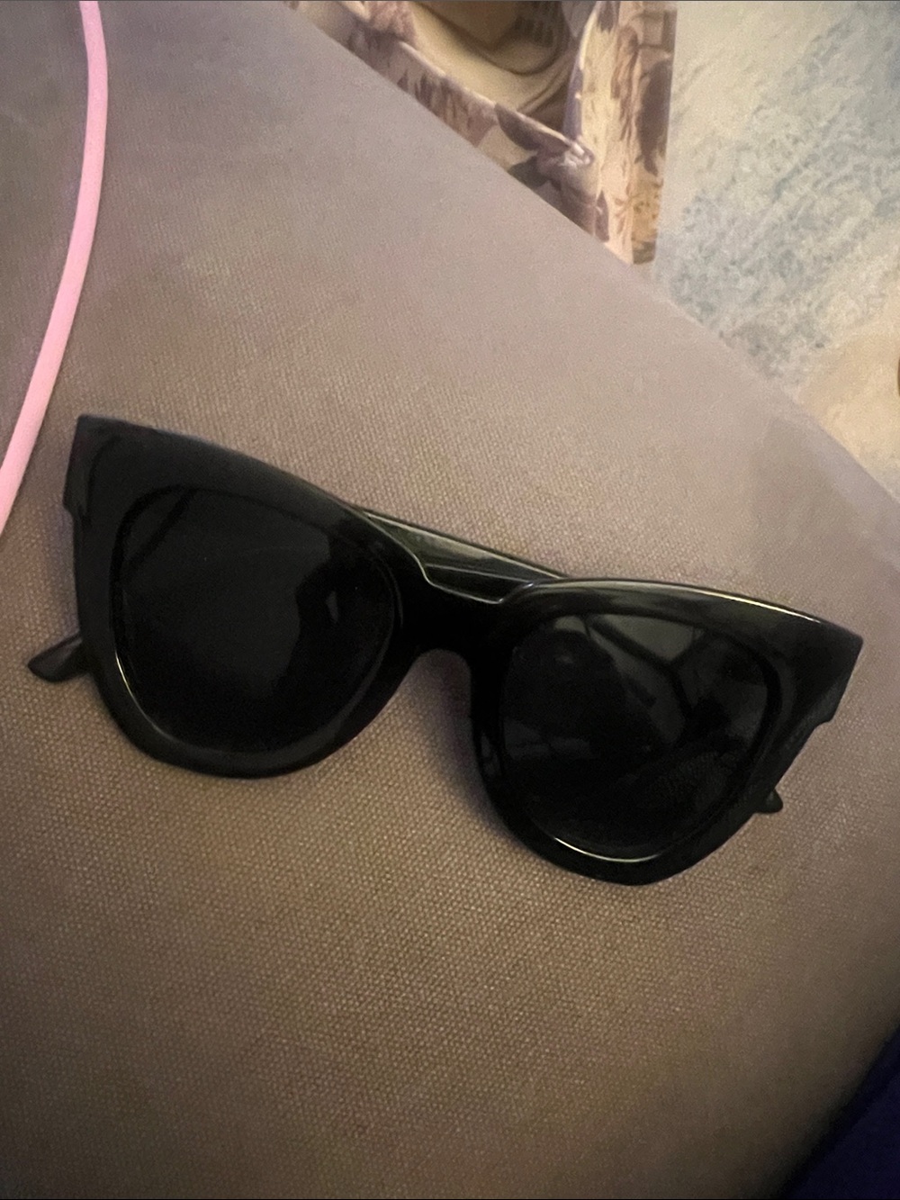 Black Cat-Eye Women’s Sunglasses - Classic Black